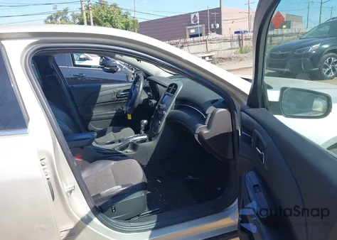 2015 Chevrolet Malibu 1Lt z USA, uszkodzony, nr VIN 1G11C5SL9FF347549